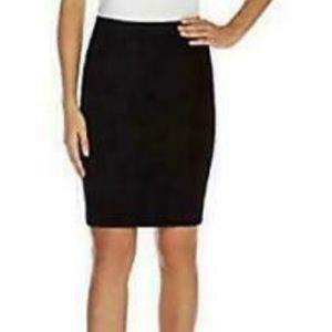 Mario Serrani black body magic lined straight skirt size medium
